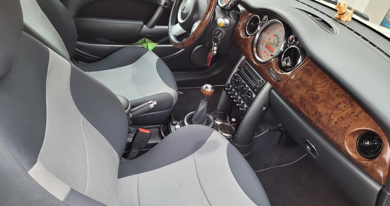 MINI Cooper S cena 26500 przebieg: 208000, rok produkcji 2007 z Bydgoszcz małe 137